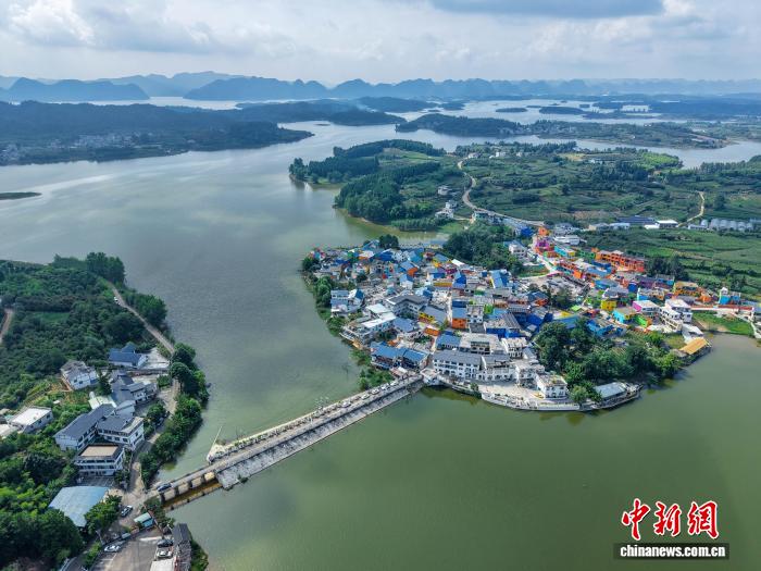 投注:海歸青年把貴州鄕村故事從湖底“撈”上來