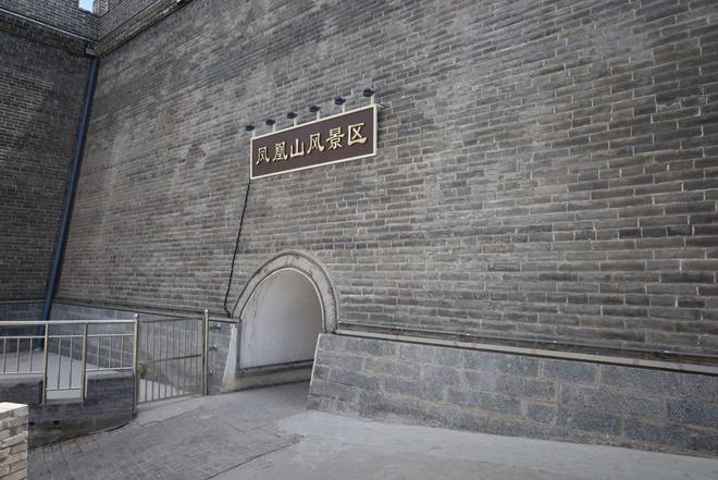 百家樂：影子調查丨山西中陽殘存明代城牆遭“拆舊建新”，牆甎被按廢物丟棄